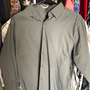 Mens M dress shirt